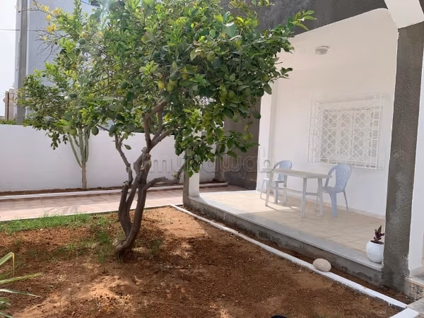Bella villa S2 con giardino e terrazze - La Marsa