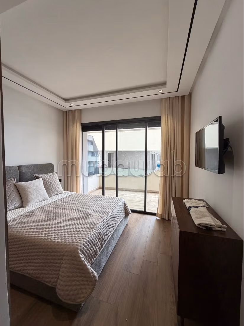 Appartement à louer à Mandarona. 
1 Pièce. 
Meublé