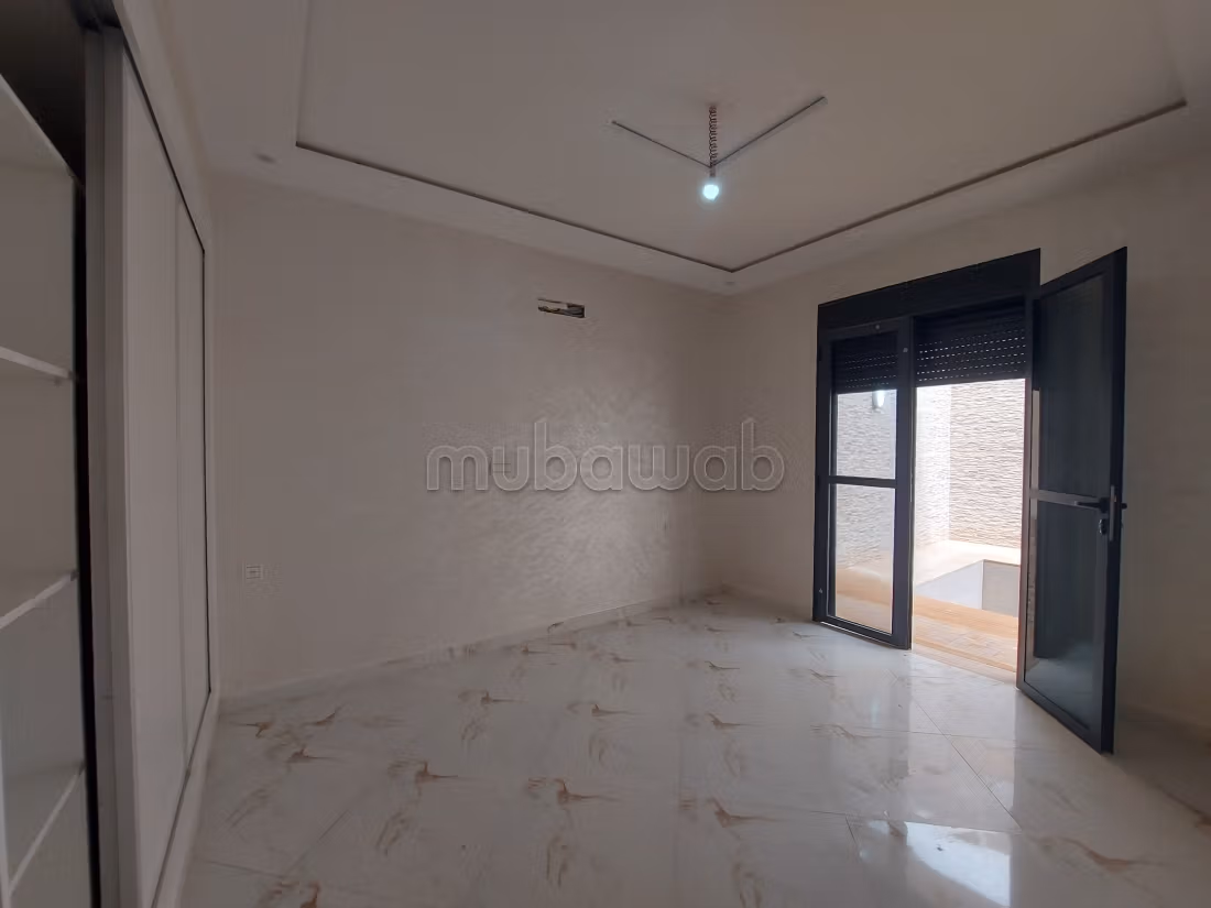 Villa de haut standing à vendre à Saïdia. 
8 pièces