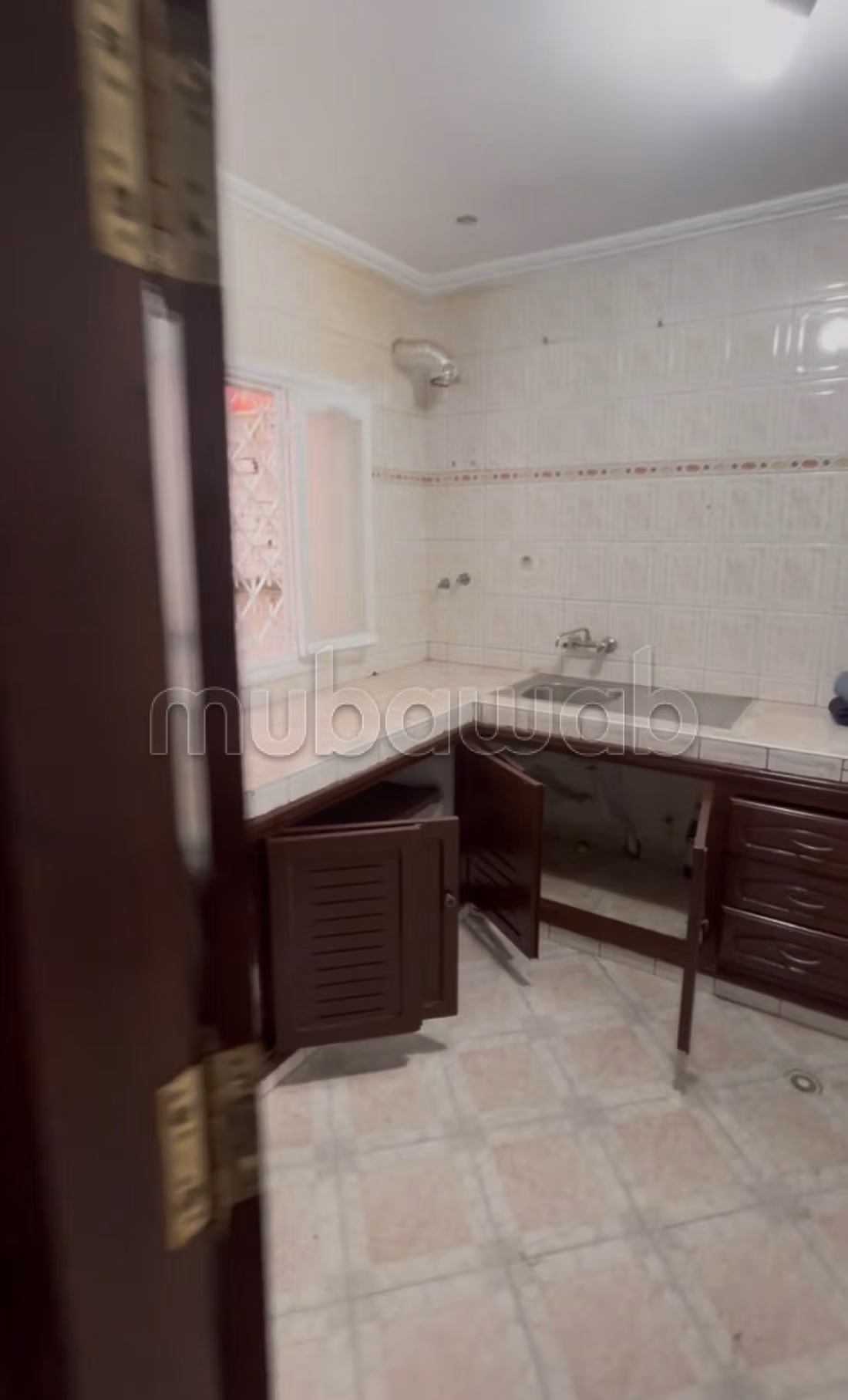 Une maison propre à vendre et un quartier calme