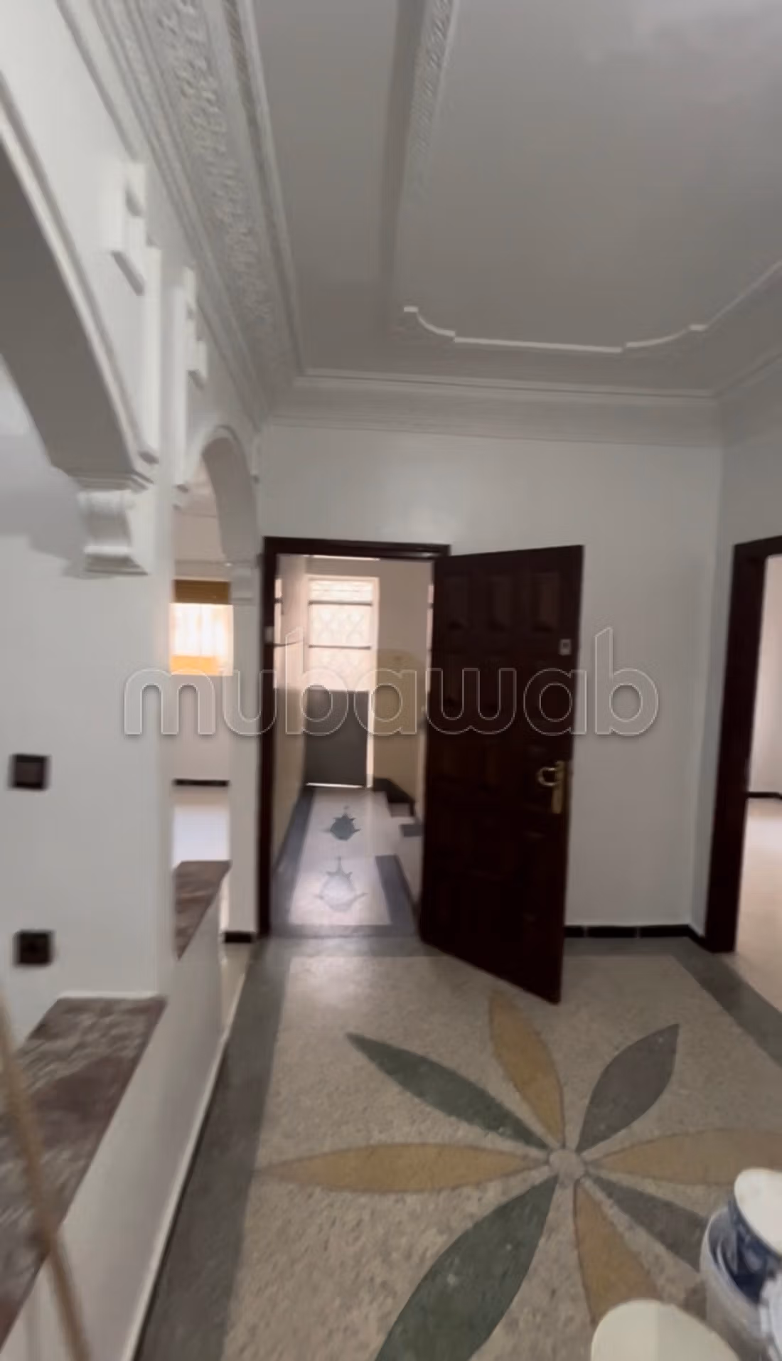 Une maison propre à vendre et un quartier calme