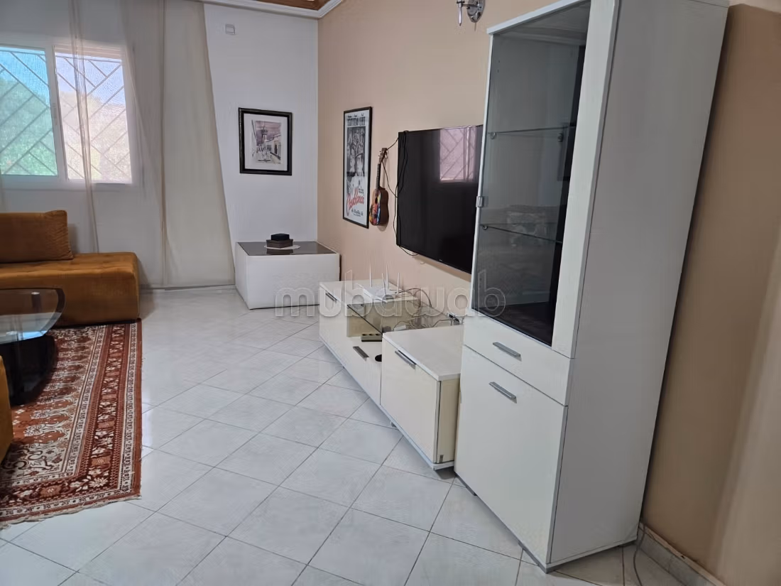 Loue, appartement de 170 m2, quartier residenciel