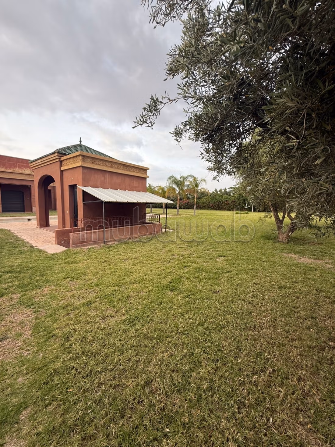 Deux villas à vendre 
VNA route d’amizmiz