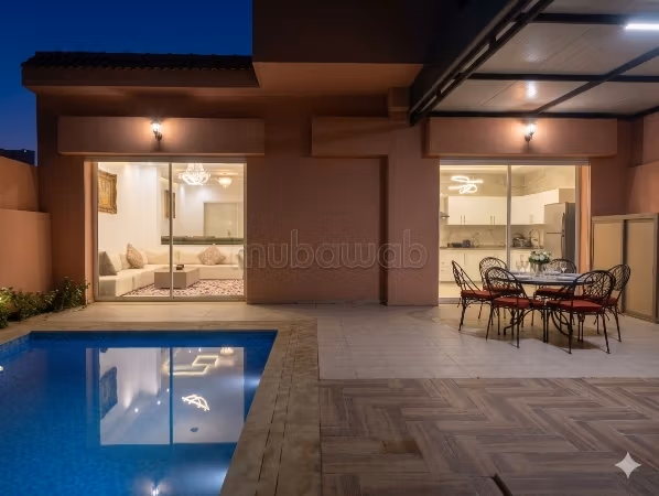 Somptueuse villa à vendre à Hay Targa. 
6 pièces confortables. 
Belle terrasse et jardin