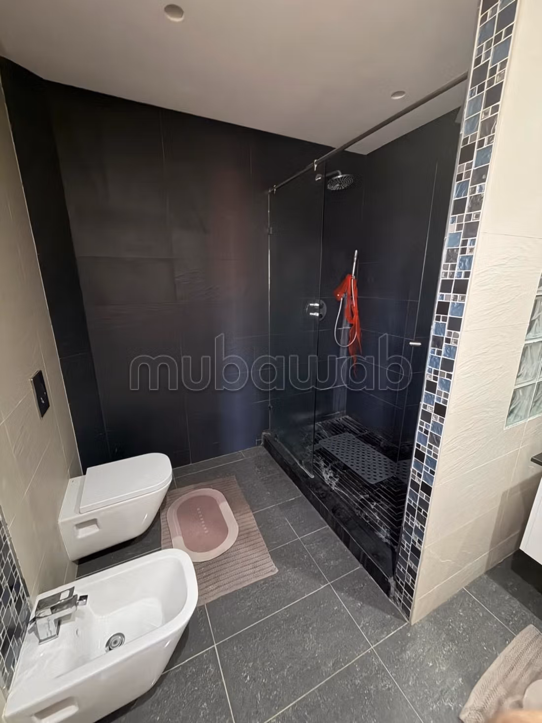 Villa de haut standing à louer à Route de l'Ourika.
Superficie 300 m²