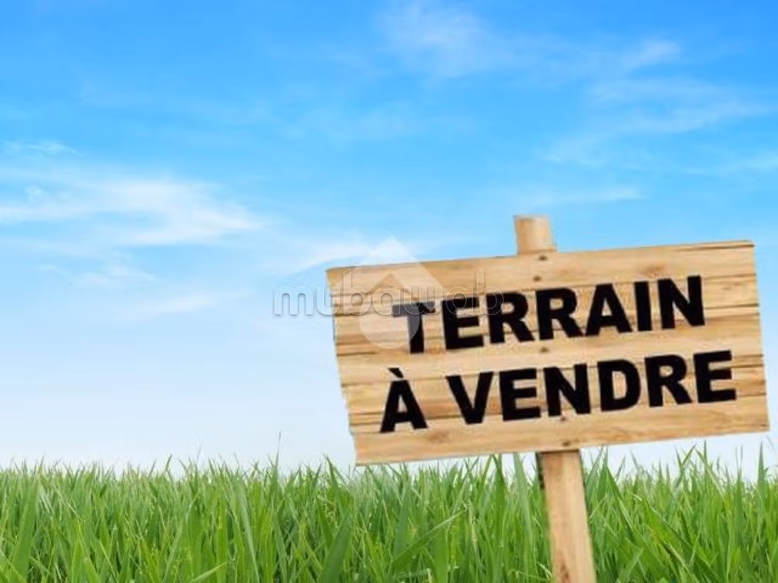 Terrain habitation ind. En vente