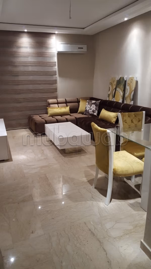 Superbe appartement à louer à Bourgogne Ouest.
Surface de 45 m².
Bien meublé