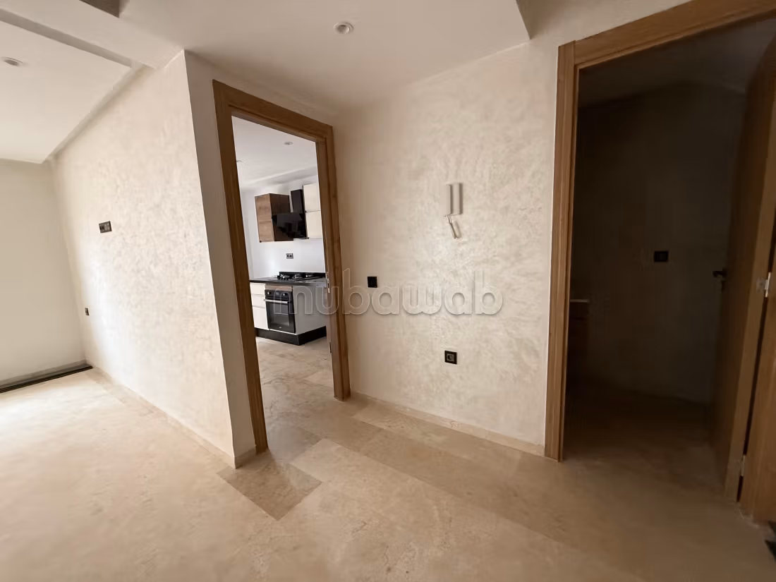 Duplex en location à Camp Al Ghoul. Vector Hugo Superficie 85 m². Conciergerie à disposition, système de climatisation — 3