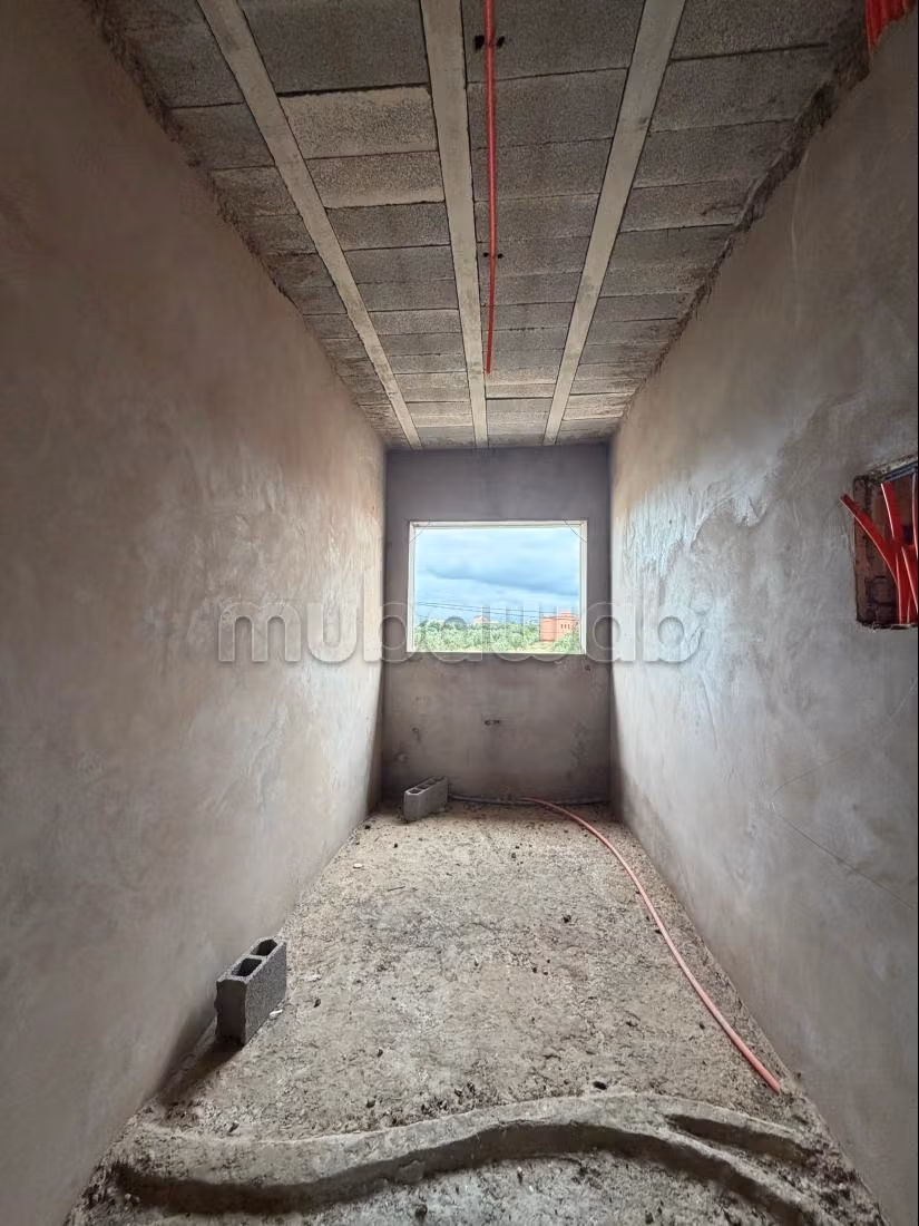 Semi-finished villa for sale – 550 m² – High-end environment