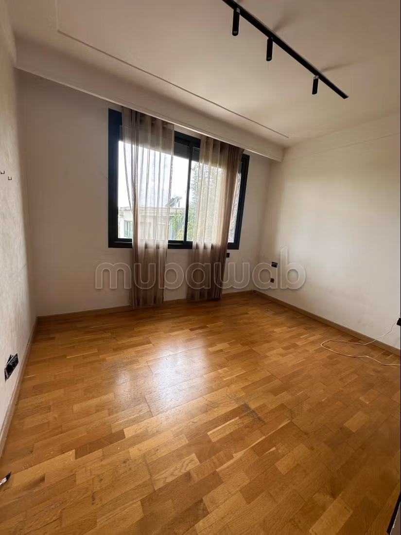 Superbe appartement à louer Ville Verte 
Bouskoura vue golf