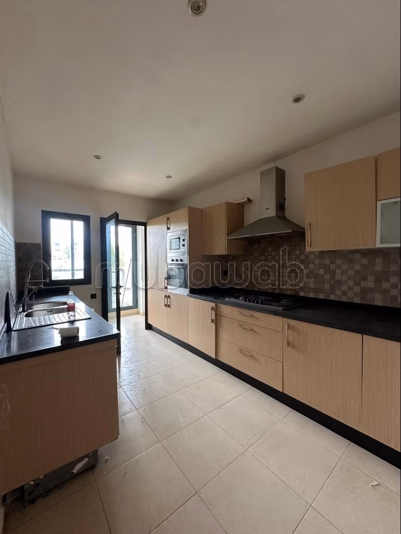 Superbe appartement à louer Ville Verte 
Bouskoura vue golf