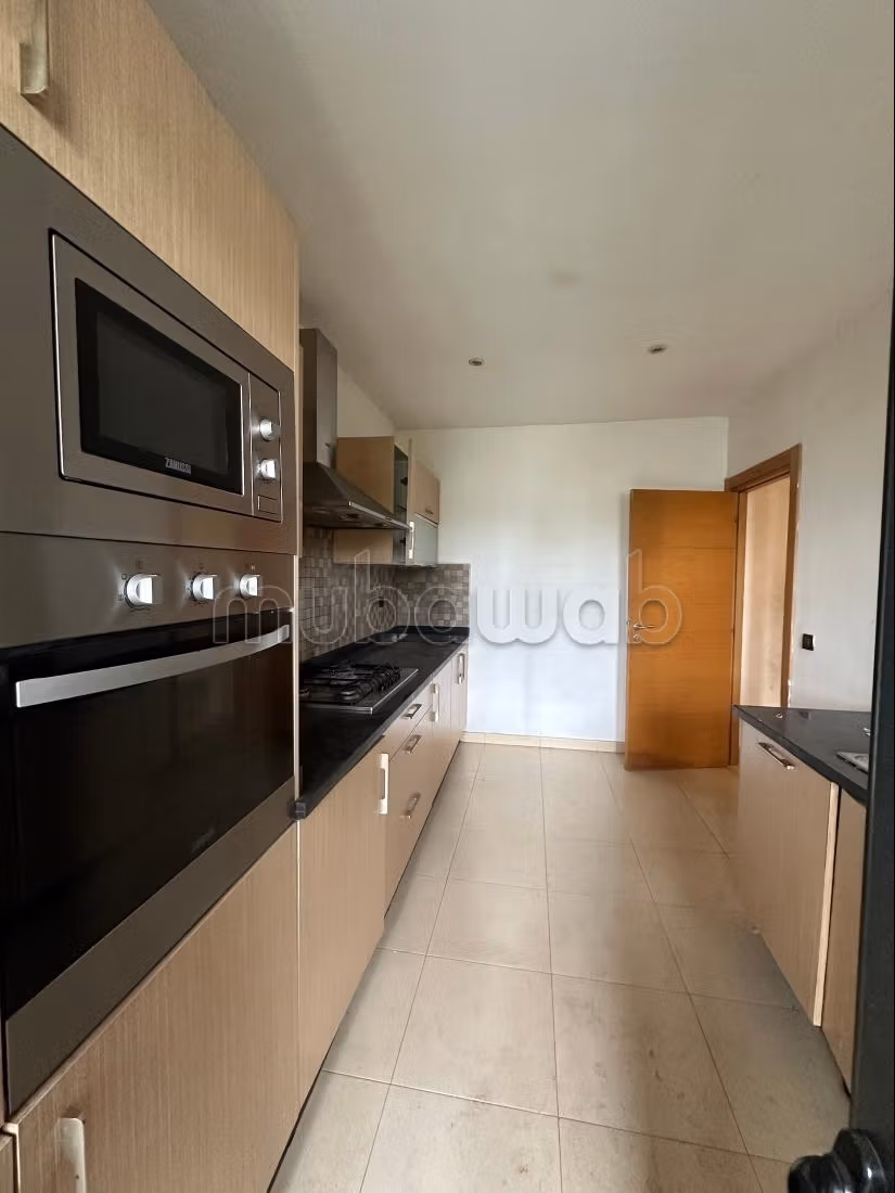 Superbe appartement à louer Ville Verte 
Bouskoura vue golf