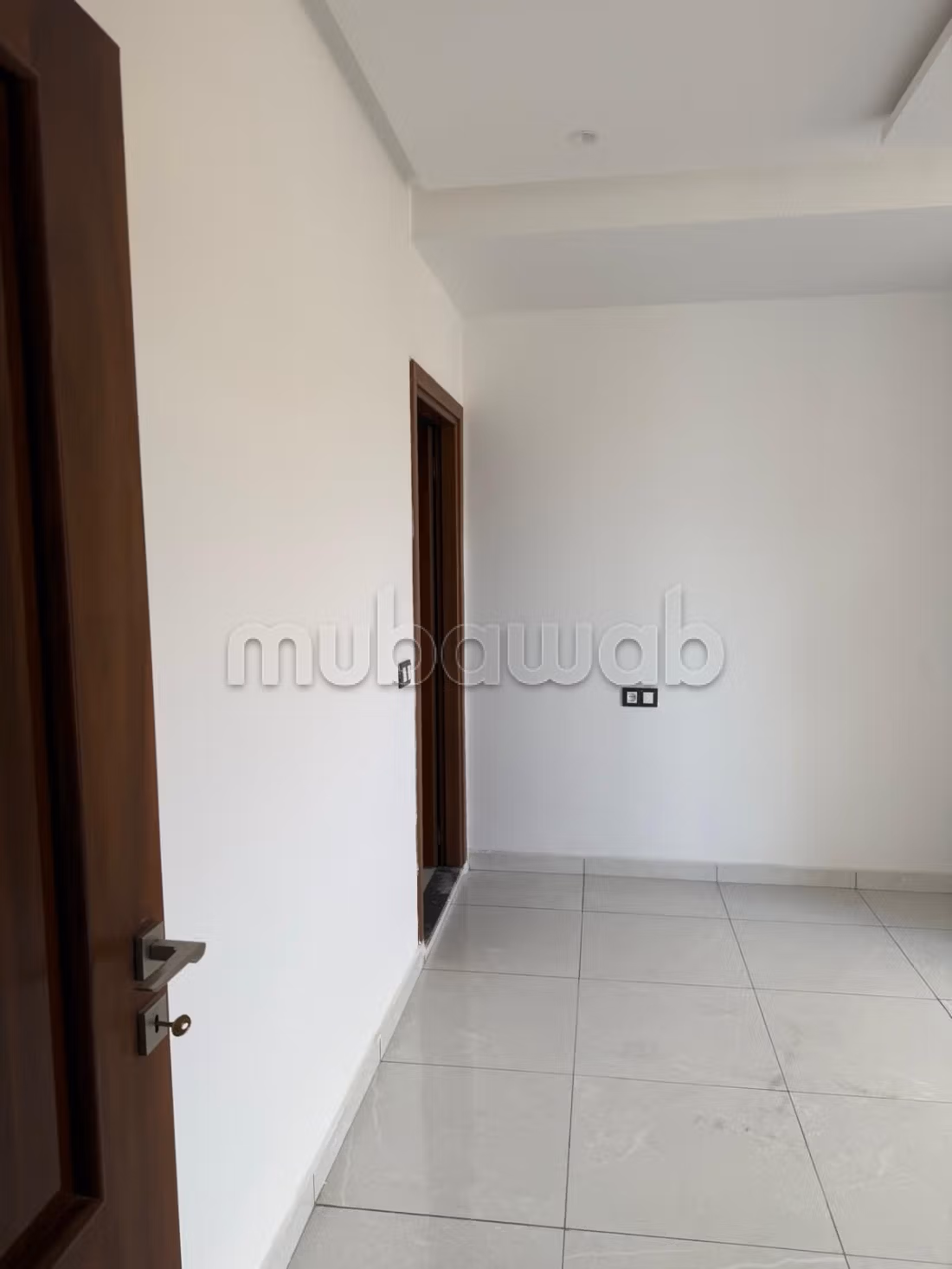 Appartement moderne avec vue ensoleillée et résidence sécurisée à Jnan Znata