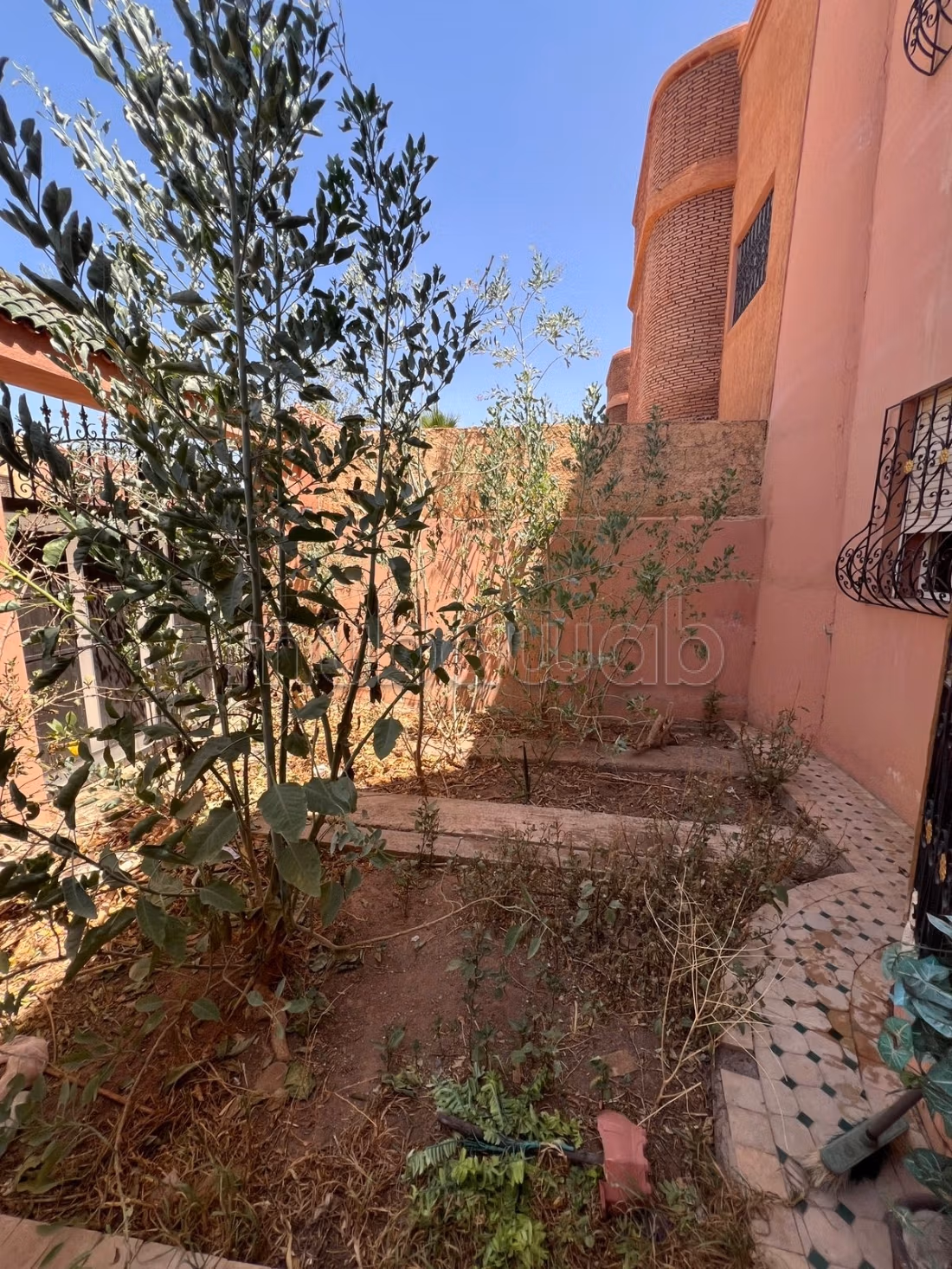Villa semi terminada de 172 m² en venta en Tamansourt Kech