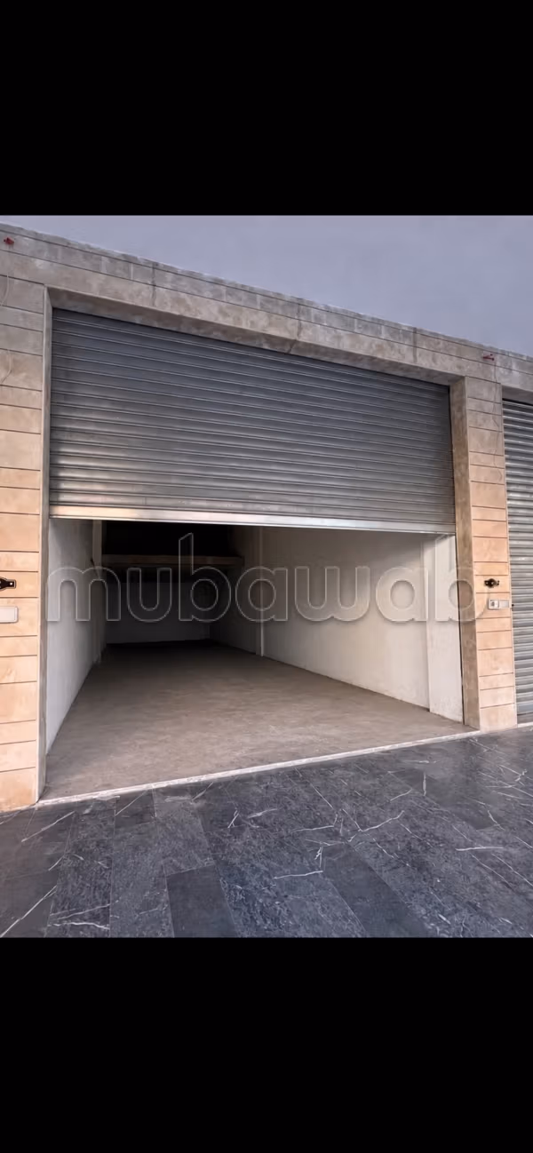 Locale commerciale da acquistare a Guéliz. Superficie 167 m². Sistema di sicurezza domestico