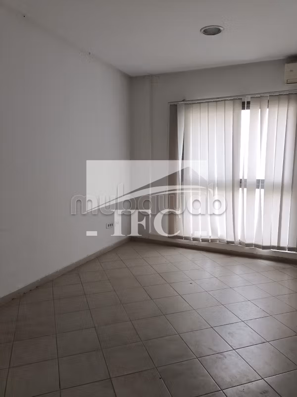 Bureau en 4 especes 100m² Montplaisir IFCM129