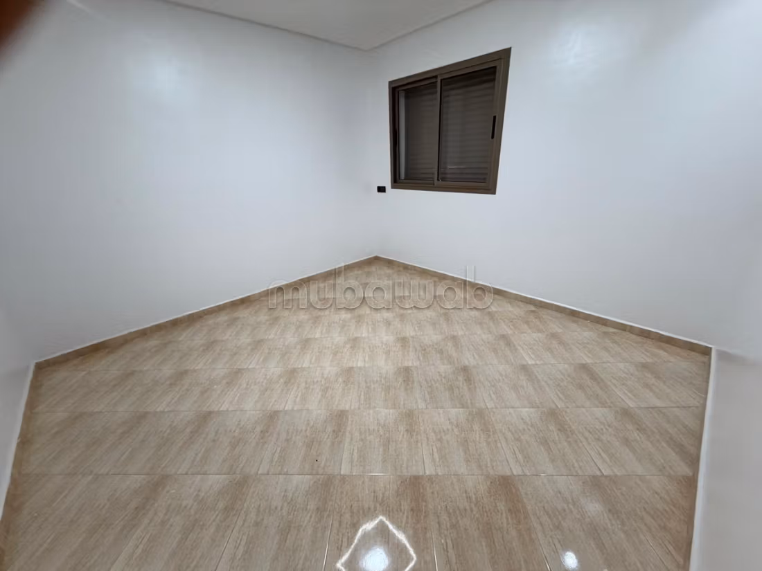 Appartement lumineux à louer à long terme