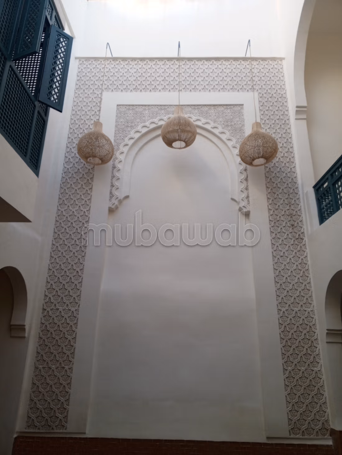 Riad à vendre à Zaouia Sidi Ghalem. 8 pièces confortables. Piscine
