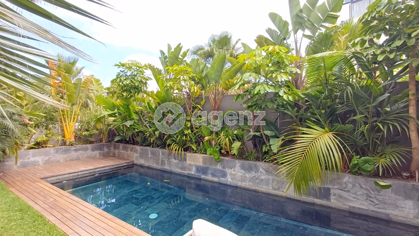 Villa à vendre 321 m², 4 chambres Ain Diab Extension Casablanca