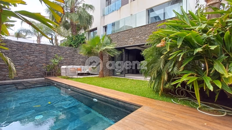 Villa in vendita 321 m², 4 camere Ain Diab Extension Casablanca