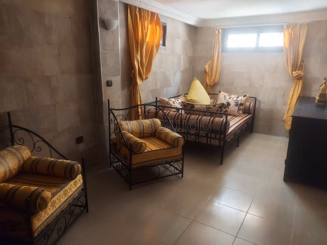 Triplex à vendre à Harhoura 
temara plage — 2