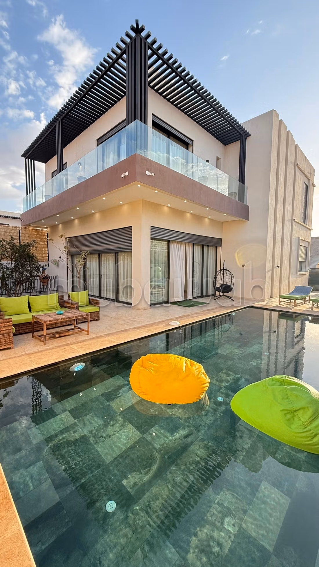 Appartement de standing avec piscine