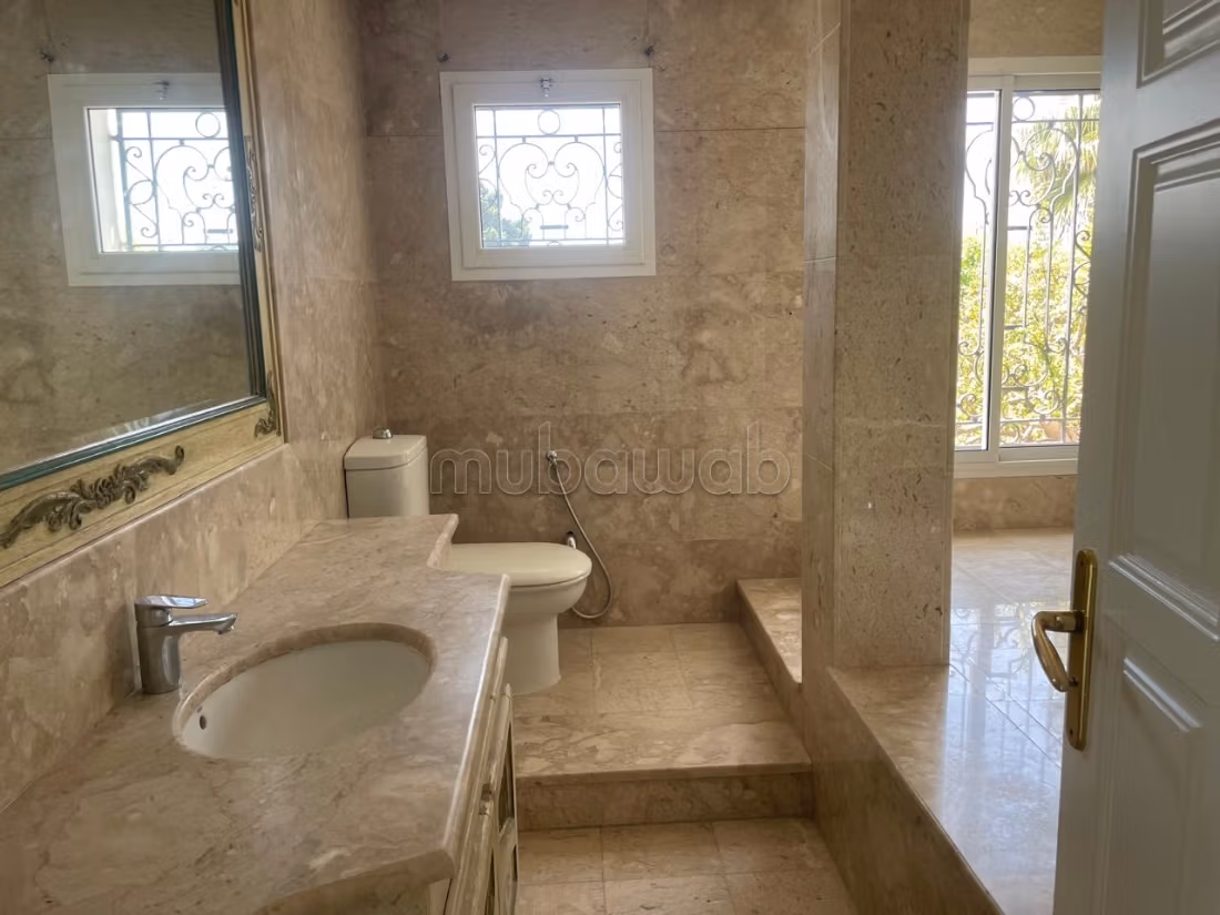 Location villa avec piscine a el menzah 1