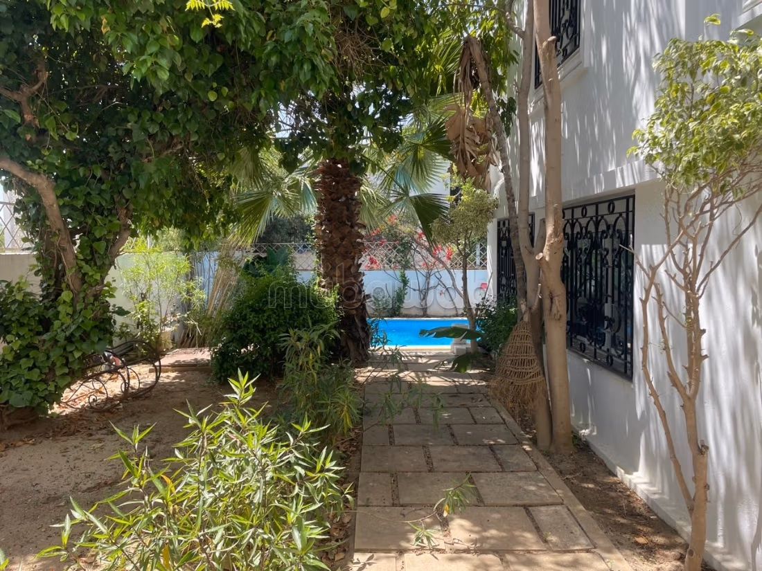 Location villa avec piscine a el menzah 1