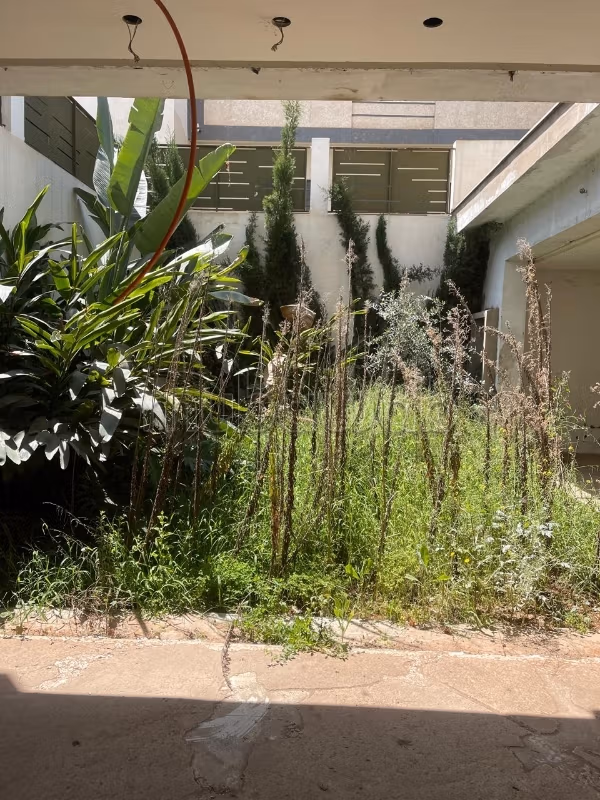 Magnífica villa casi terminada en venta Bouskoura