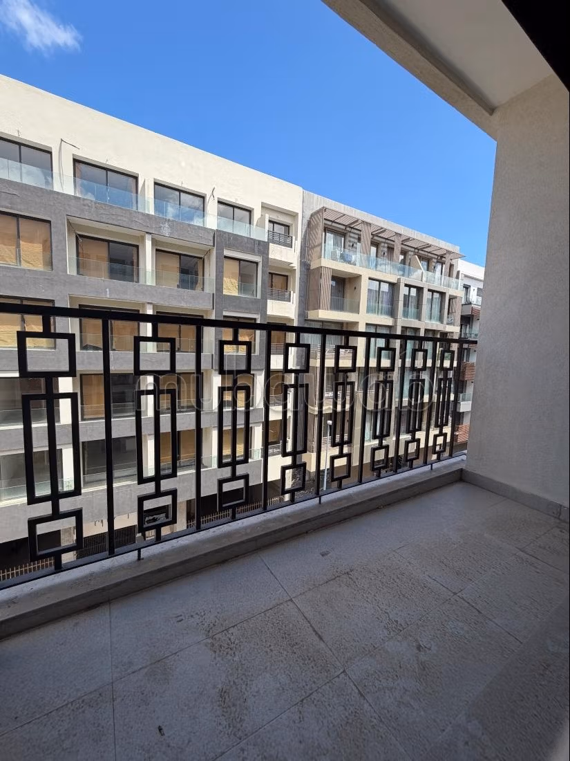 Superbo studio arredato a Les Princesses con balcone