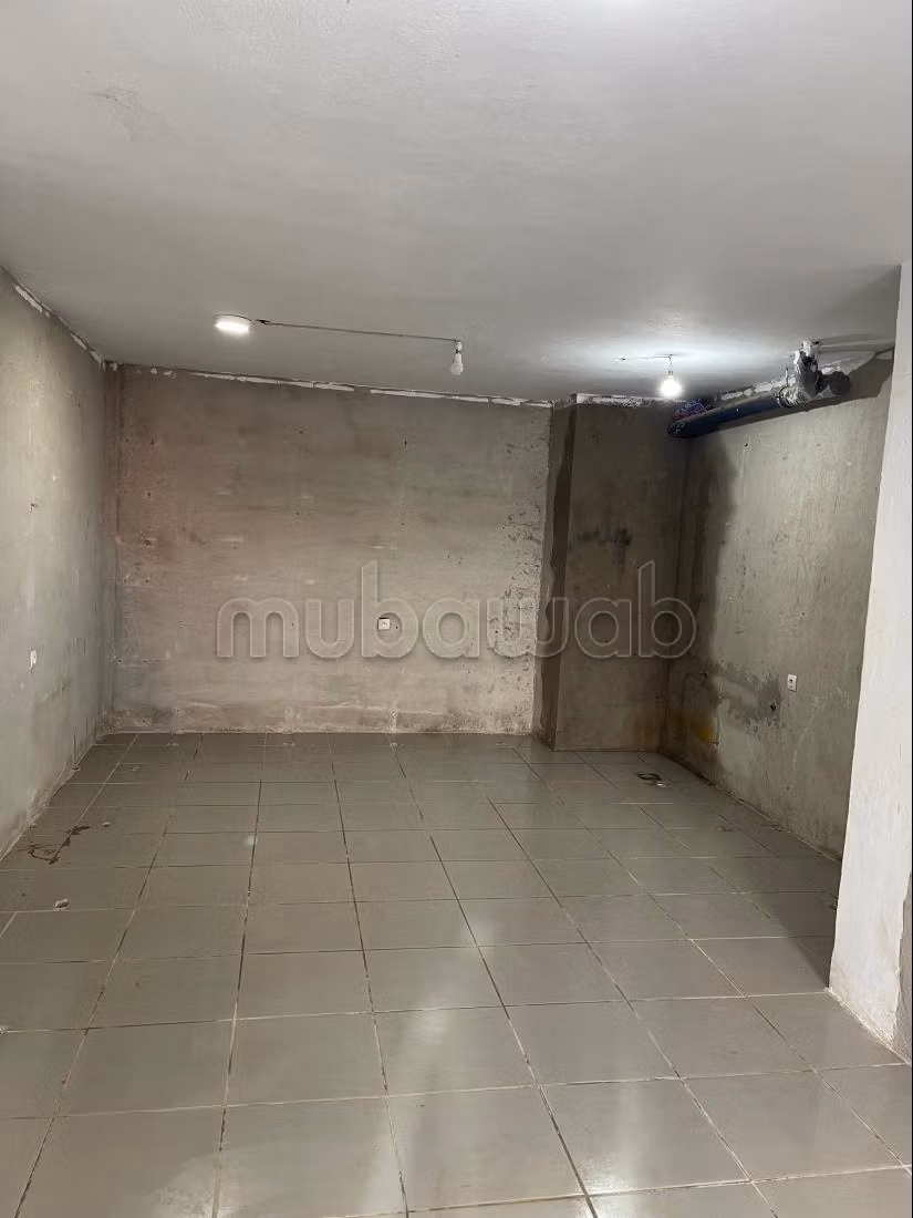Piccolo appartamento  negozio  Lacafe a Sidi Allal El Bahraoui