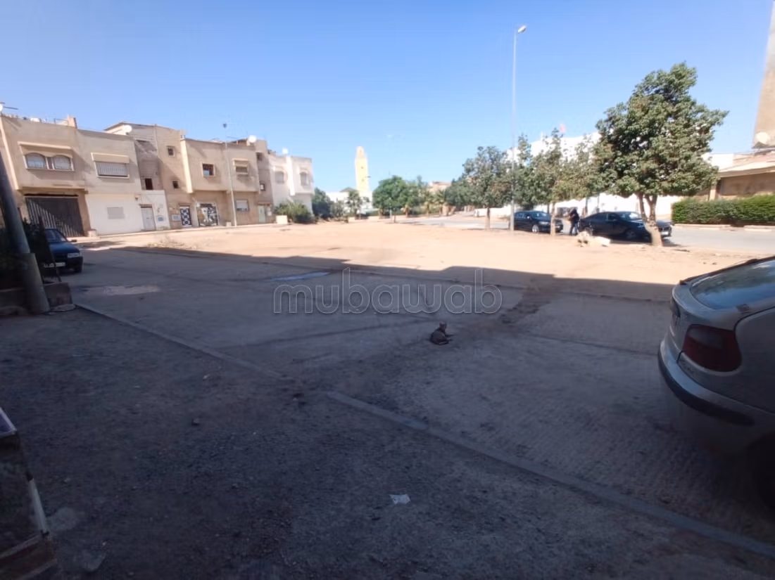 Commercial plot crèche for sale 405m2 R2