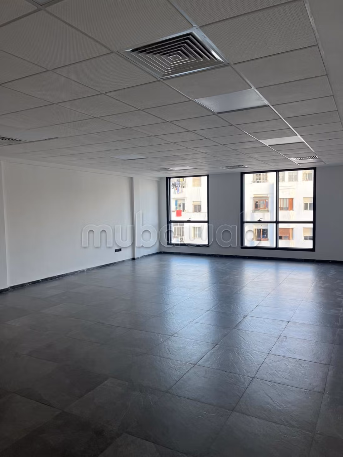 Oficina en alquiler en Sidi Maarouf
