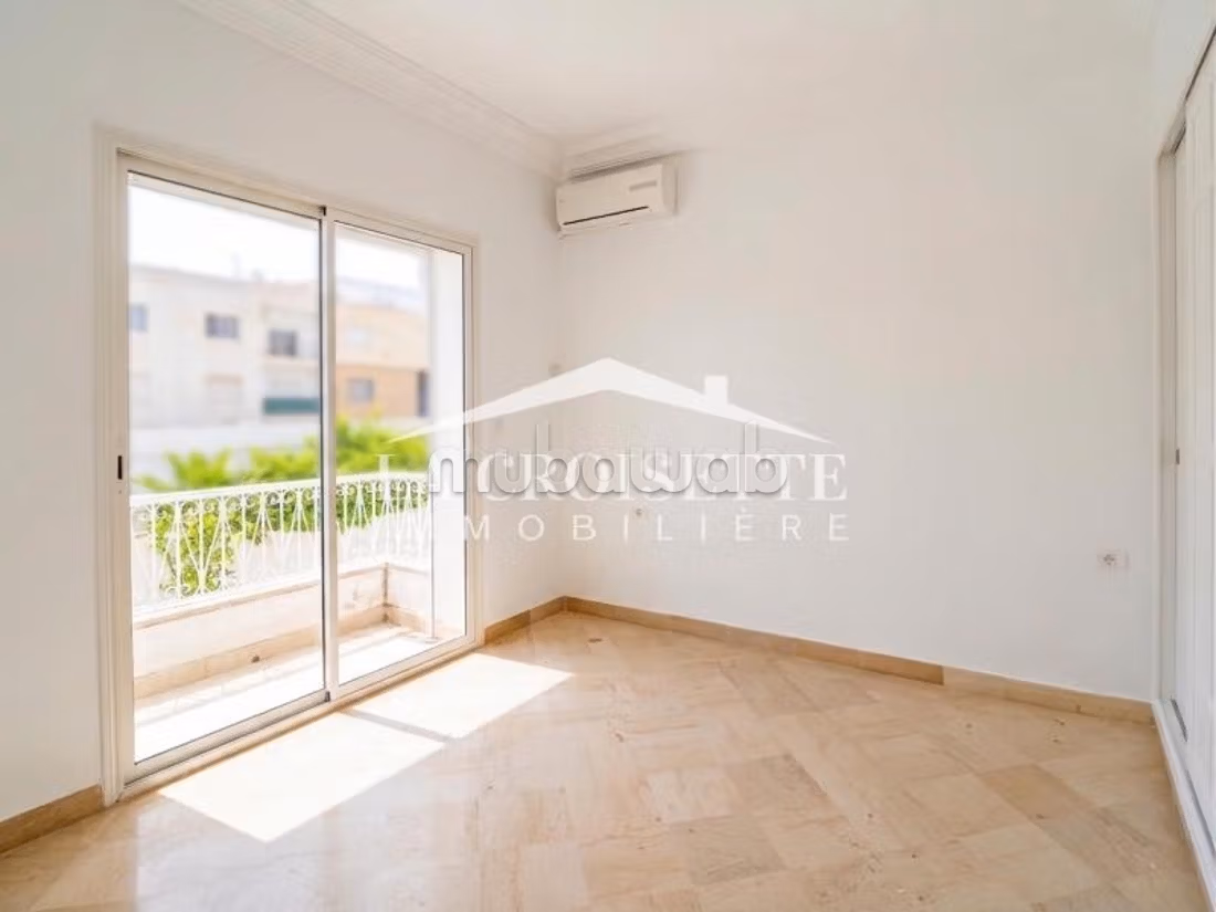 Duplex s3 avec piscine à Gammarth