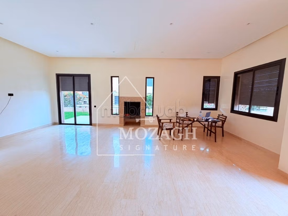 Magnifica villa con 4 camere a Targa