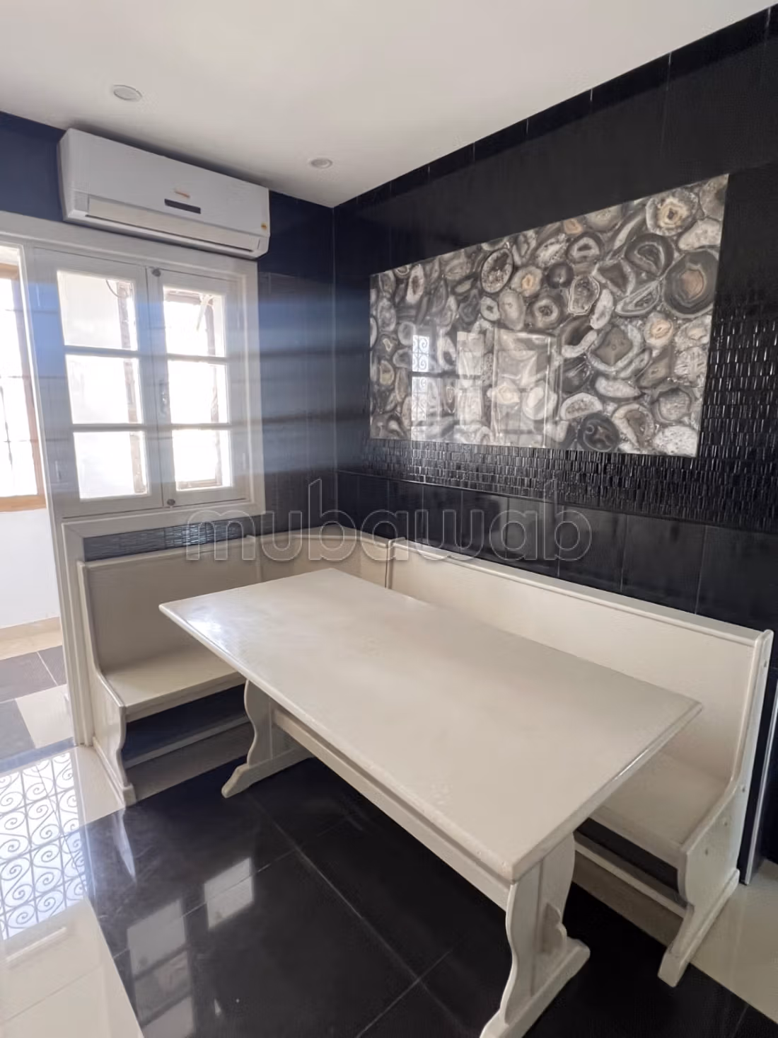 Spacious S3 Apartment Lac1