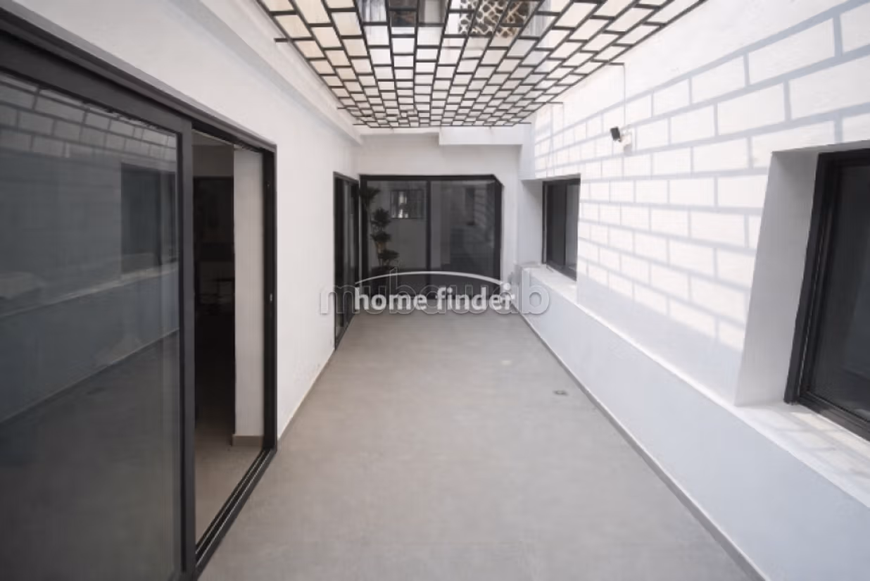 Bureau à vendre sur Anfa 193 m²