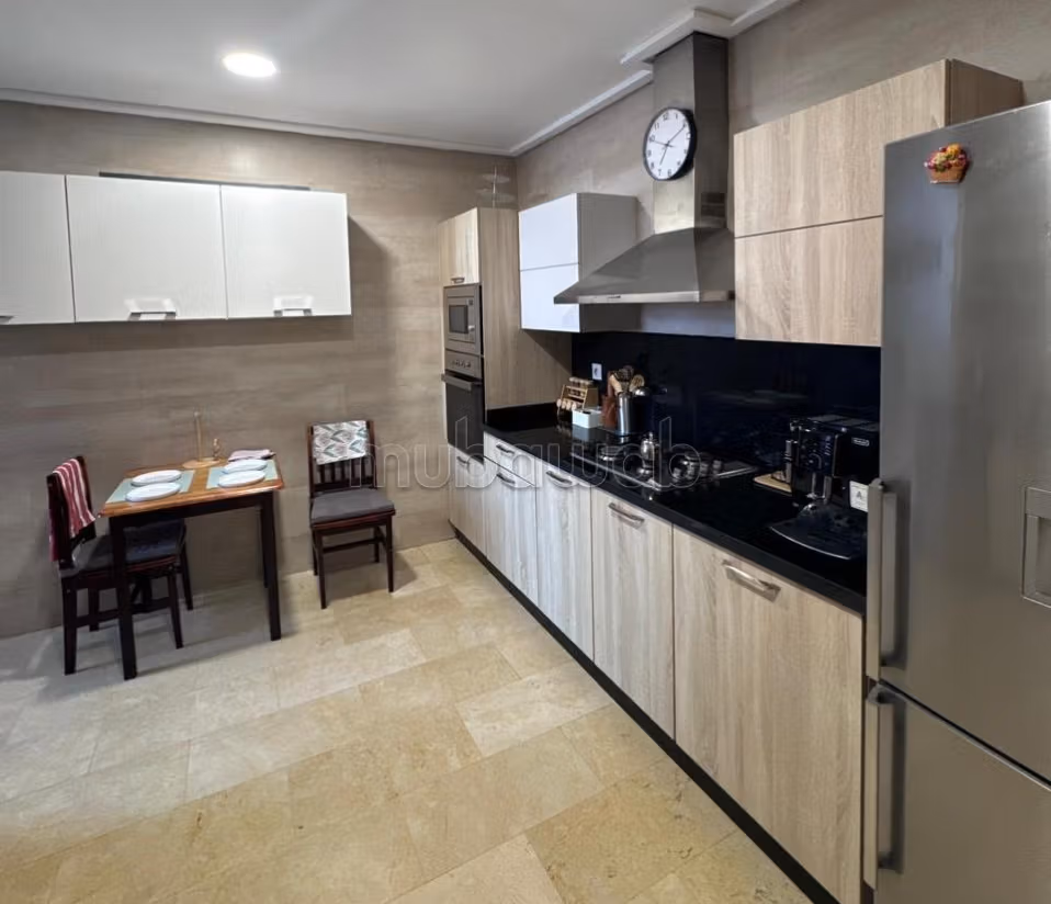 Appartement 140 m² à Iberie — 28