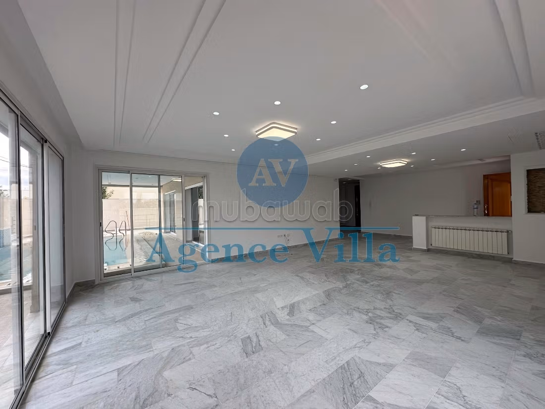 Duplex a Marsa S5 con piscina
