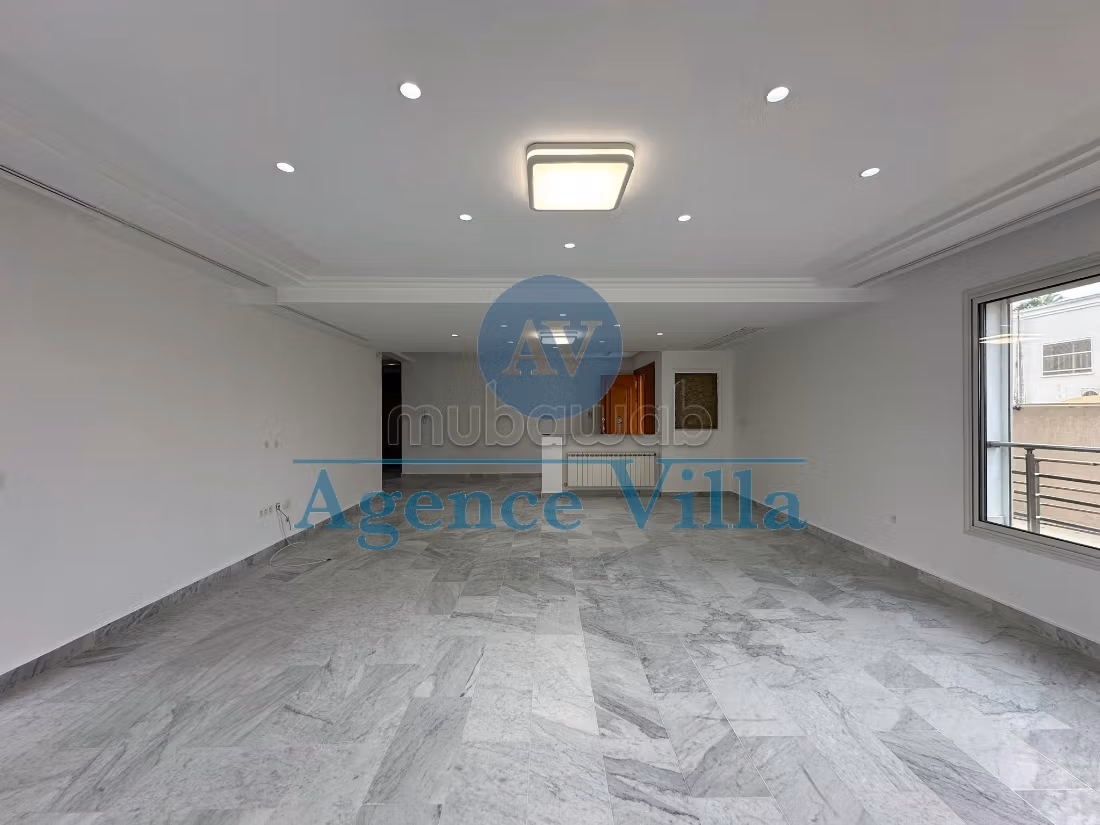 Duplex a Marsa S5 con piscina