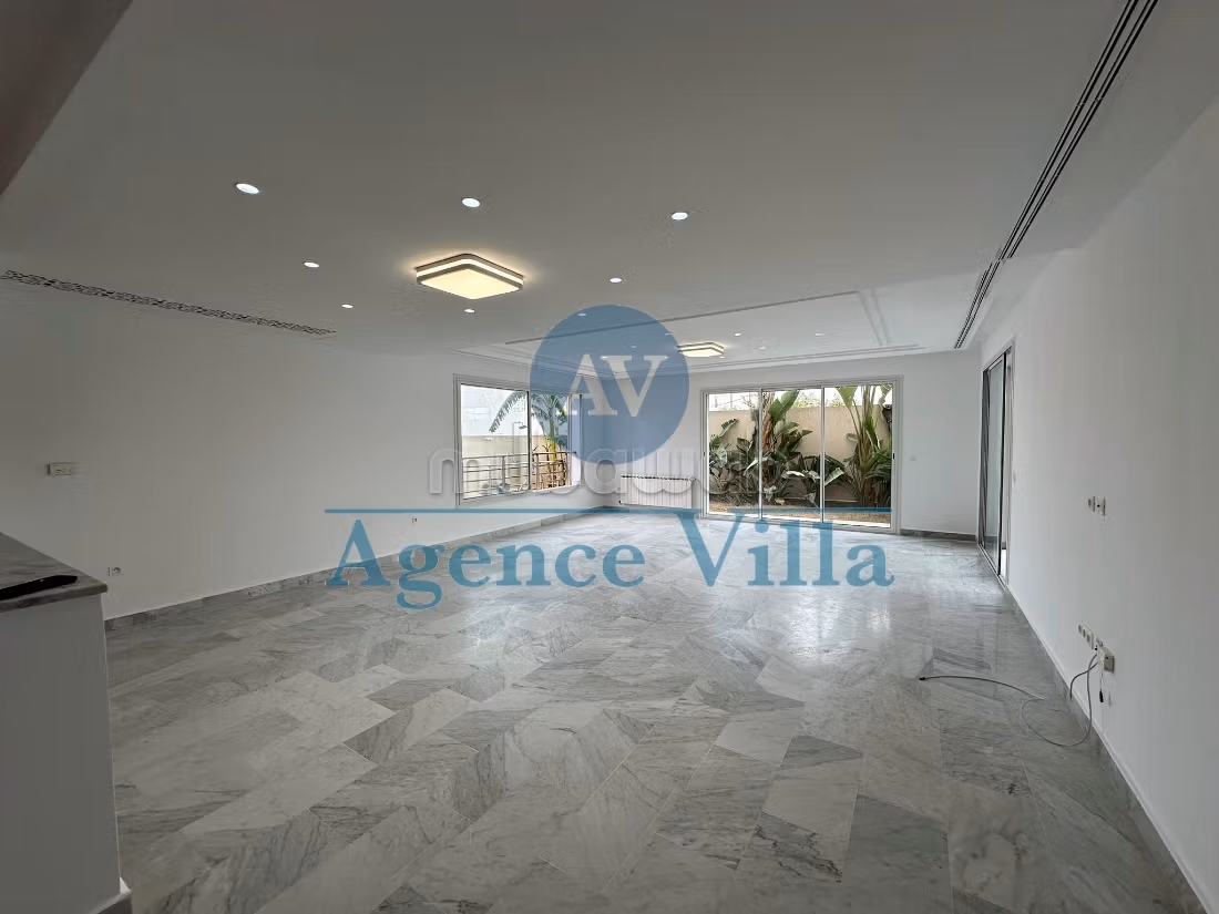 Duplex a Marsa S5 con piscina