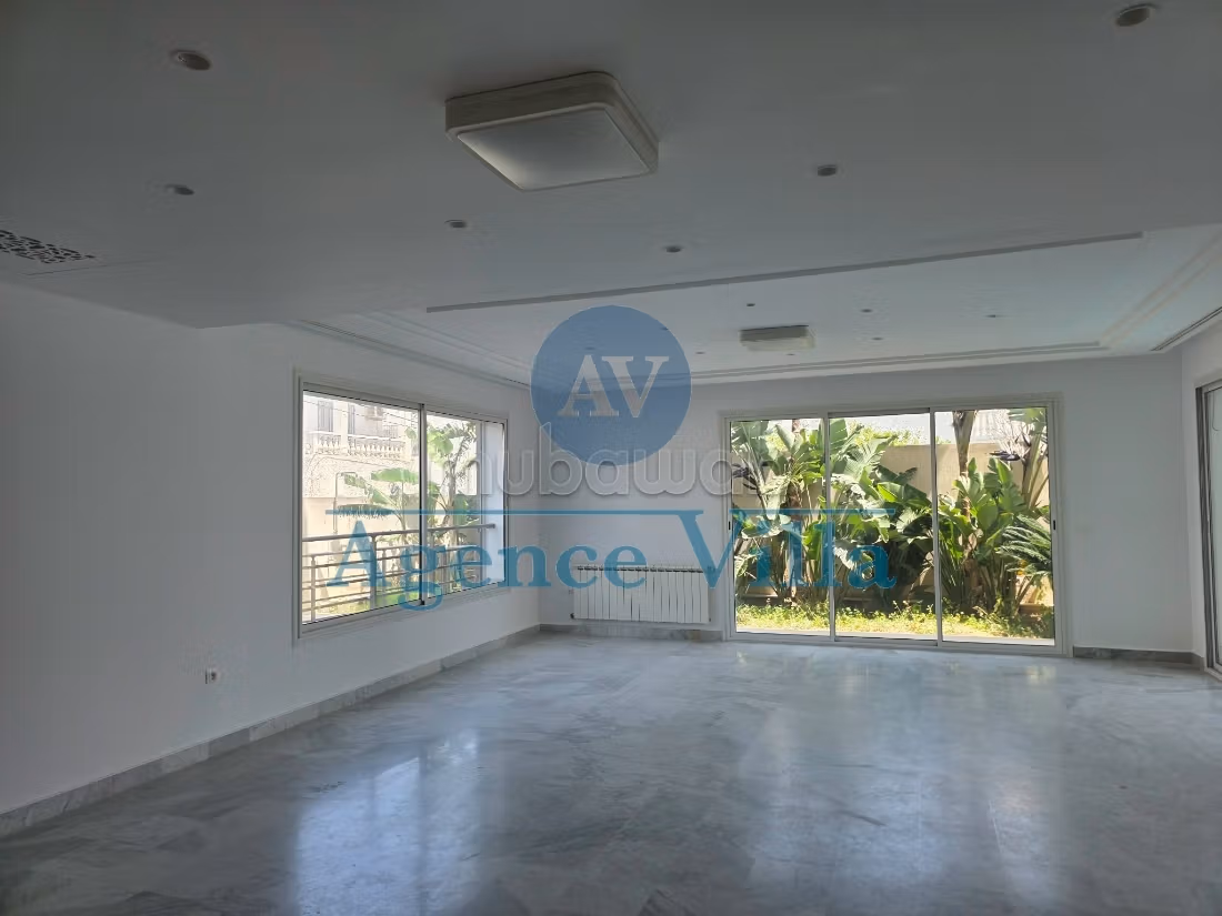 Duplex a Marsa S5 con piscina