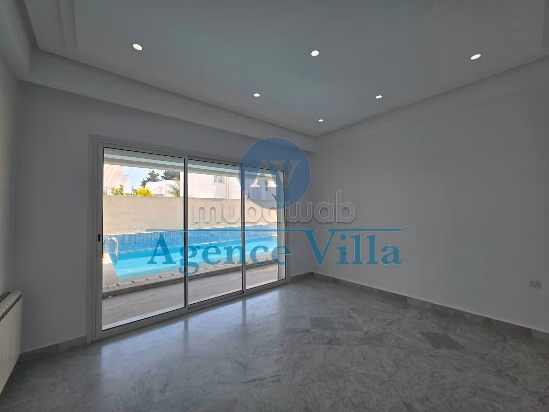 Duplex a Marsa S5 con piscina