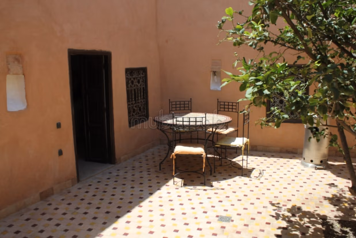 Superbe riad en zone agricole