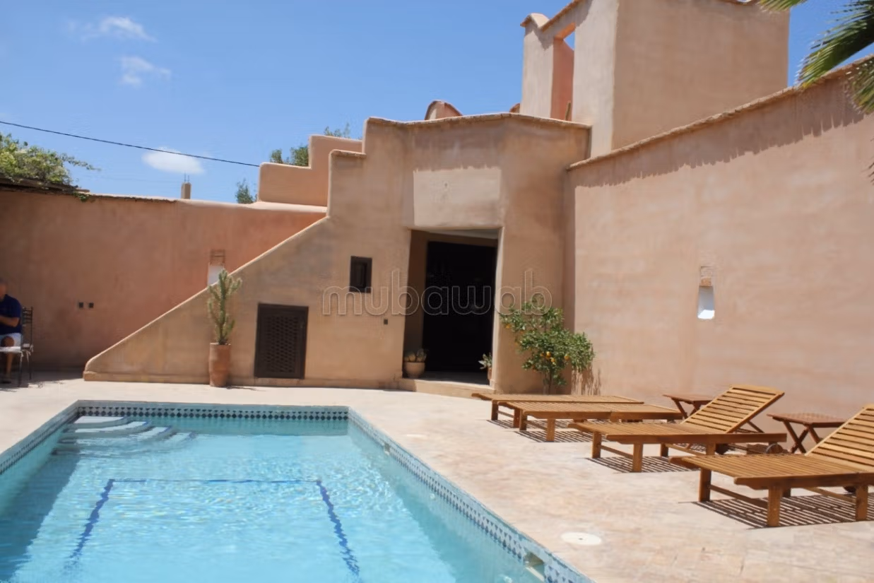 Superbe riad en zone agricole