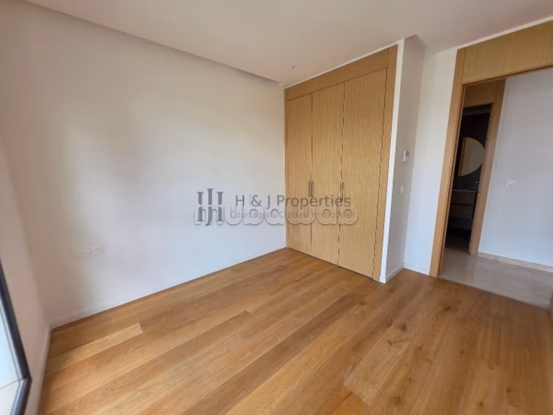 Appartement t4 de 186m² – 3 chambres – grande terr — 5