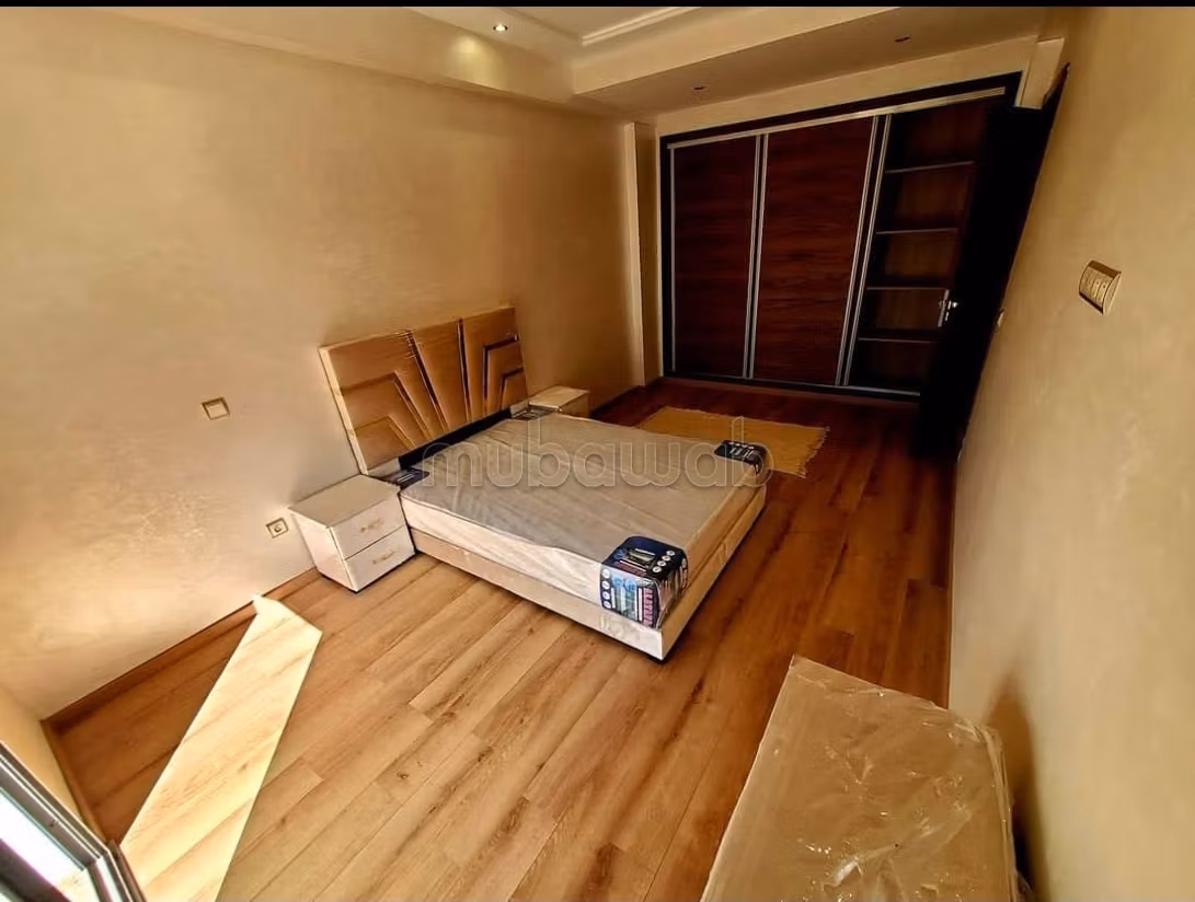 Appartement non meublé 1er étage – résidence sécurisée avec ascenseur et parking CFC / Bd Abtal