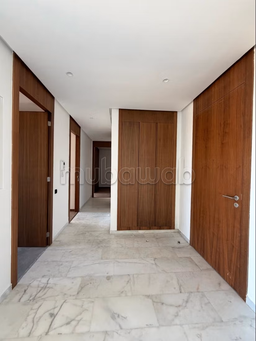 À louer – Appartement 2 chambres sans vis a vis avec terrasse à Casa Finance City — 4
