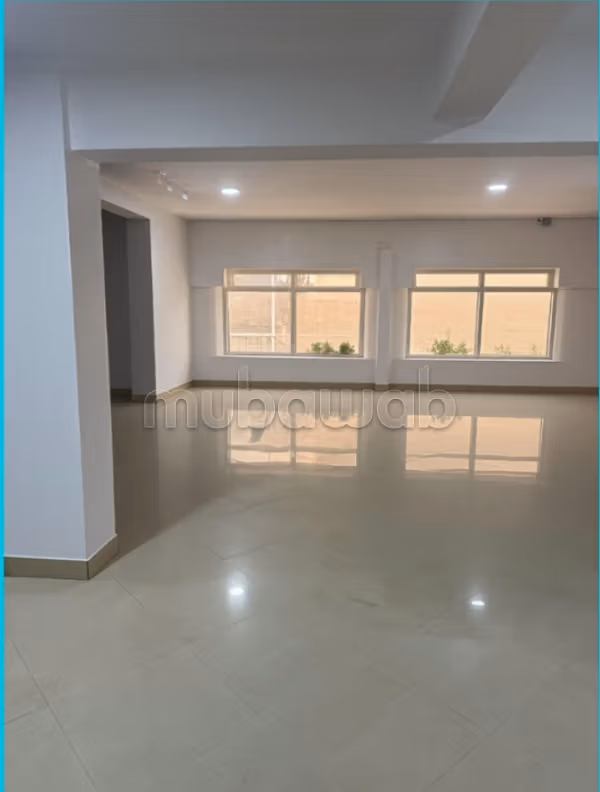 Office plateau for sale in the city center