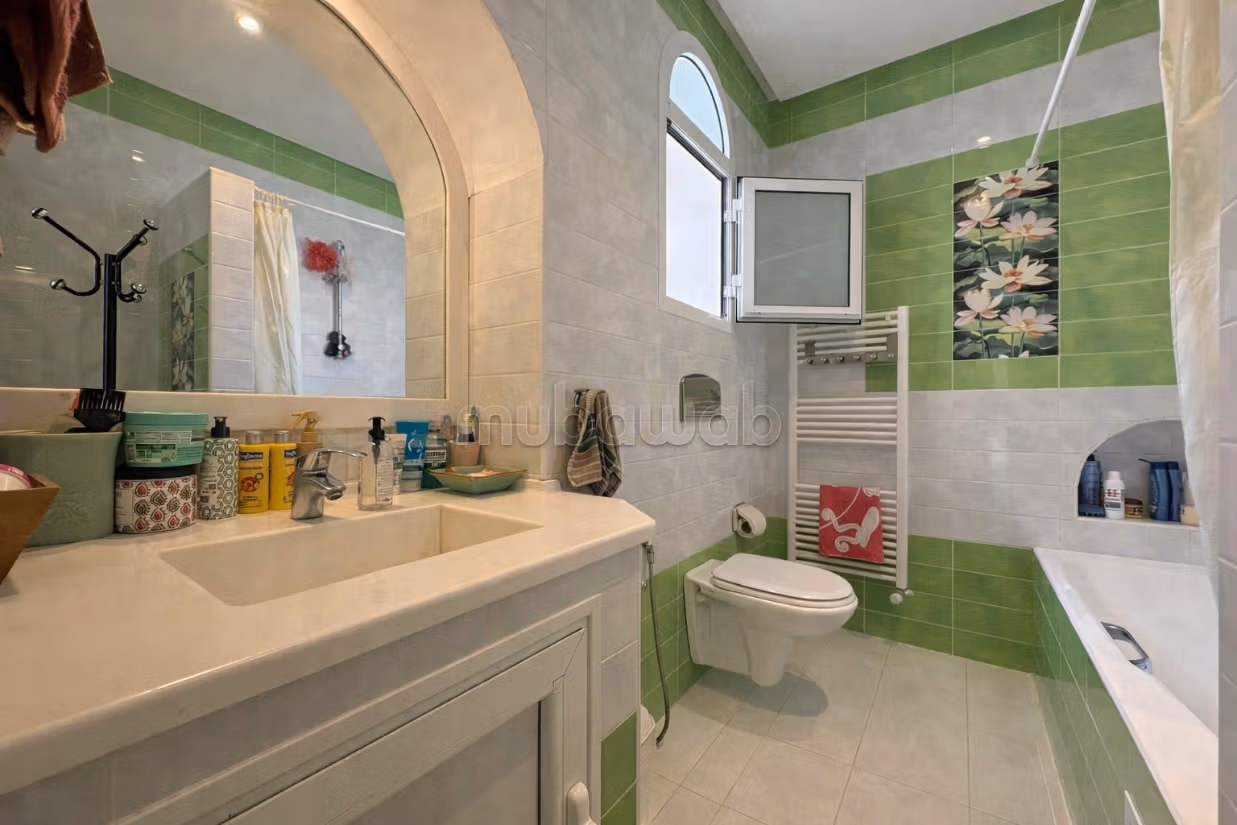 Una Villa a La Soukra in Vendita